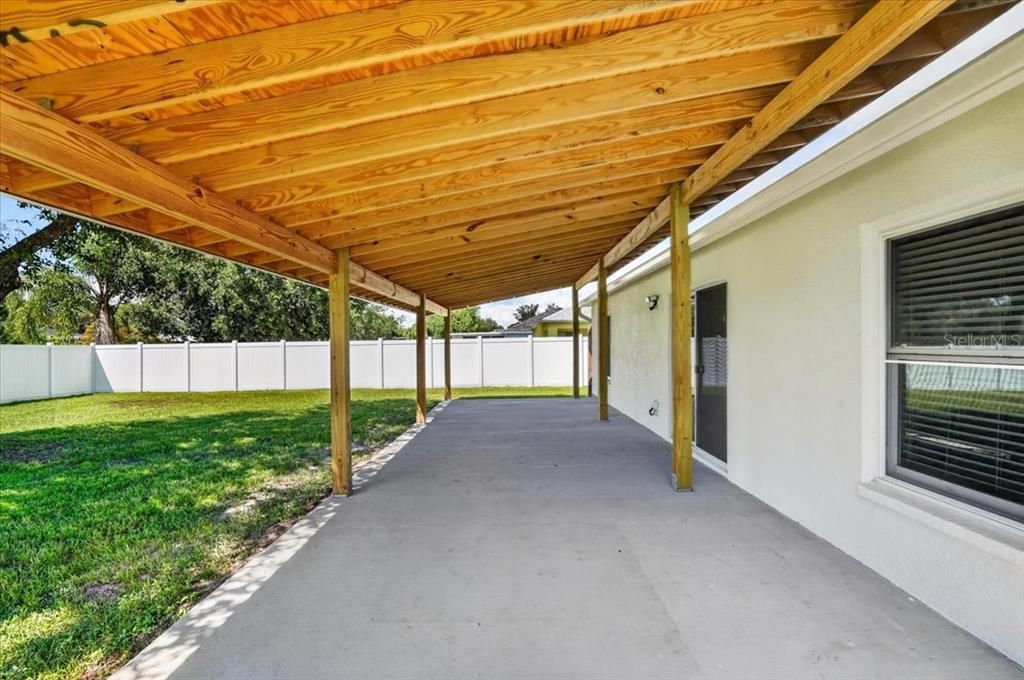 En Venta: $374,900 (3 camas, 2 baños, 1299 Pies cuadrados)