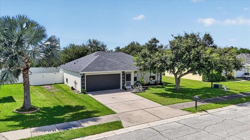 En Venta: $374,900 (3 camas, 2 baños, 1299 Pies cuadrados)