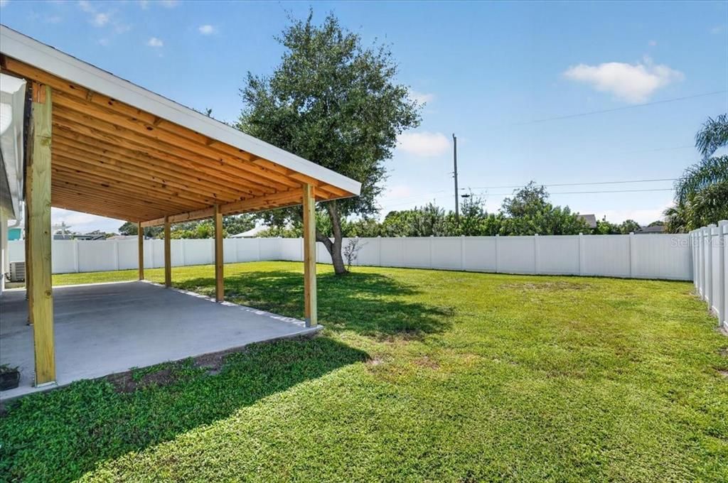 En Venta: $374,900 (3 camas, 2 baños, 1299 Pies cuadrados)