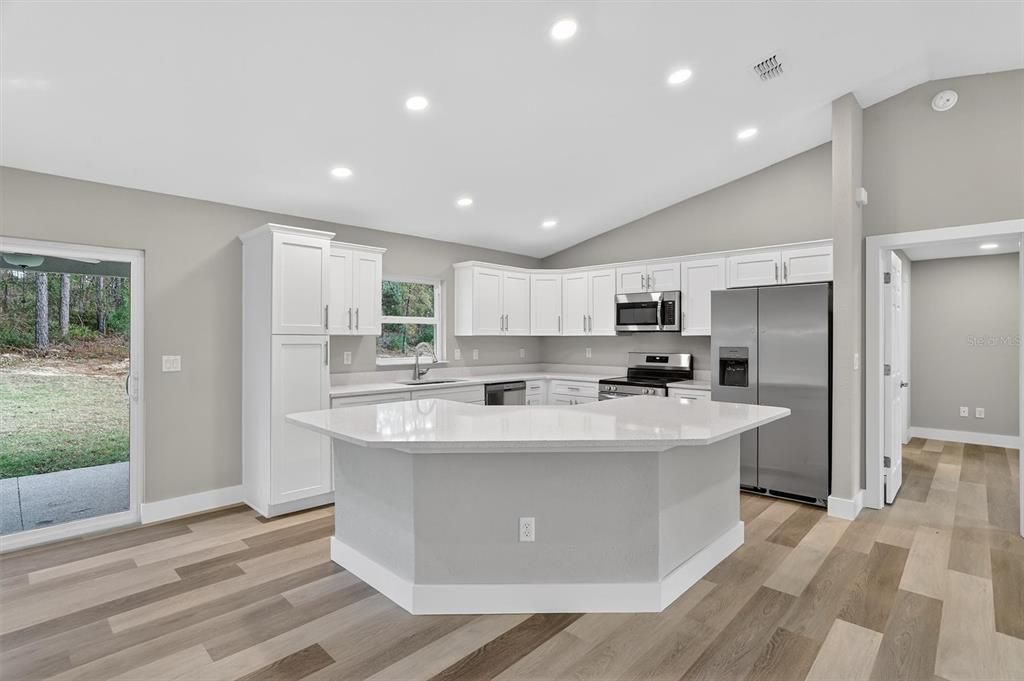 For Sale: $264,900 (3 beds, 2 baths, 1537 Square Feet)
