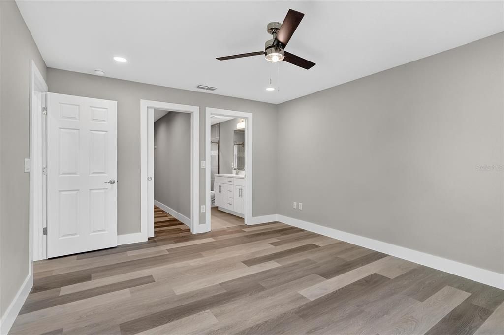 For Sale: $264,900 (3 beds, 2 baths, 1537 Square Feet)