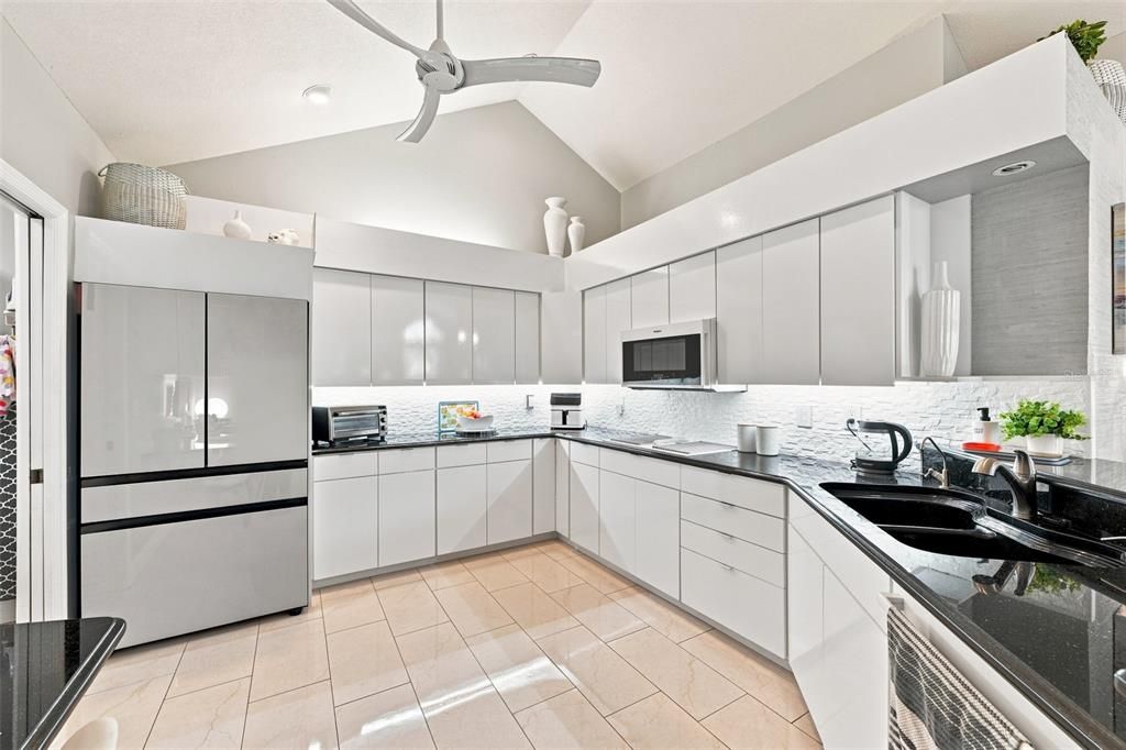 For Sale: $310,000 (3 beds, 2 baths, 1500 Square Feet)