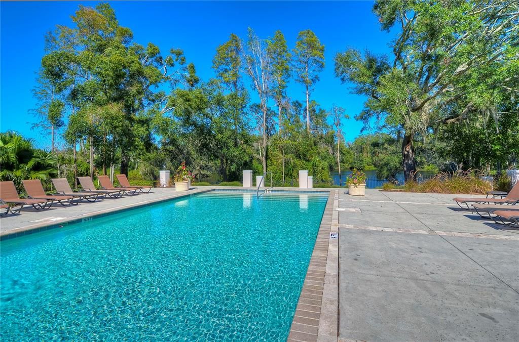 待售: $600,000 (3 贝兹, 2 浴室, 2421 平方英尺)