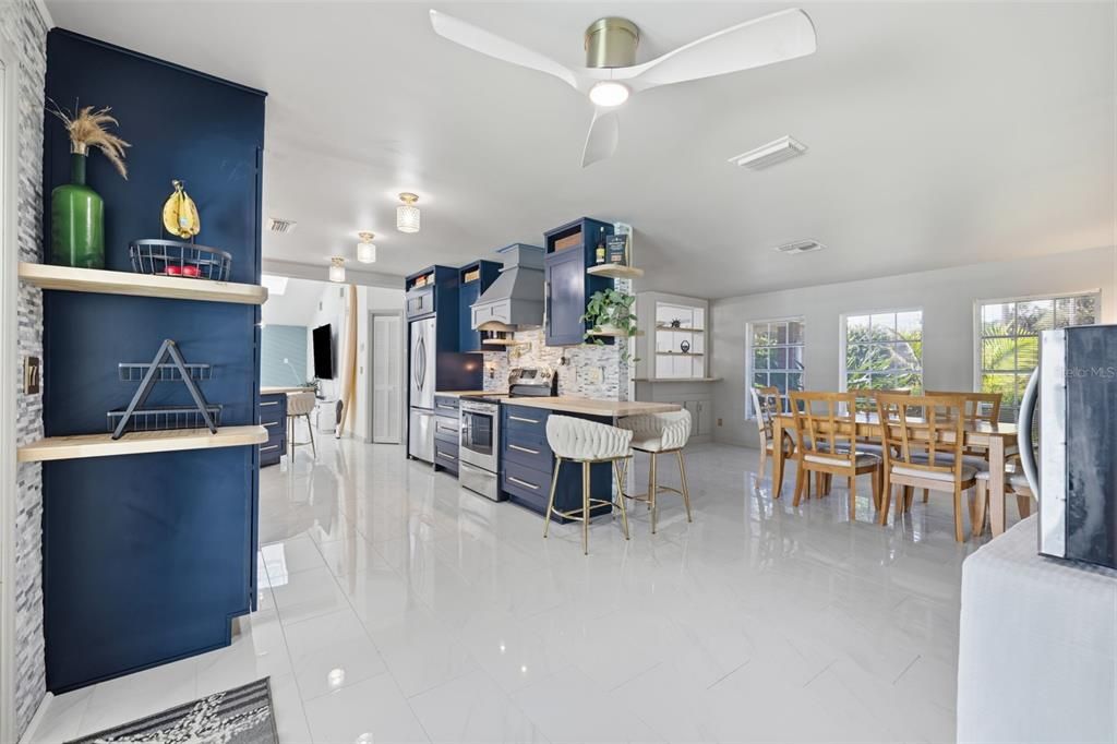 For Sale: $675,000 (3 beds, 2 baths, 1925 Square Feet)