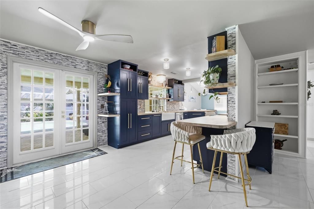For Sale: $675,000 (3 beds, 2 baths, 1925 Square Feet)