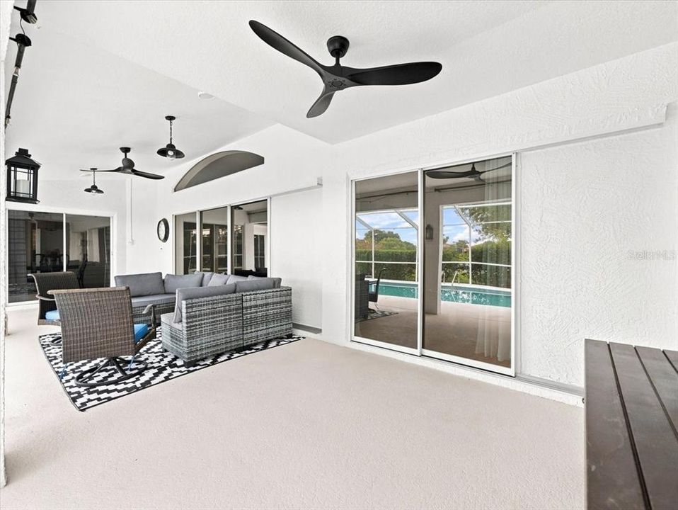 For Sale: $389,750 (3 beds, 2 baths, 2026 Square Feet)