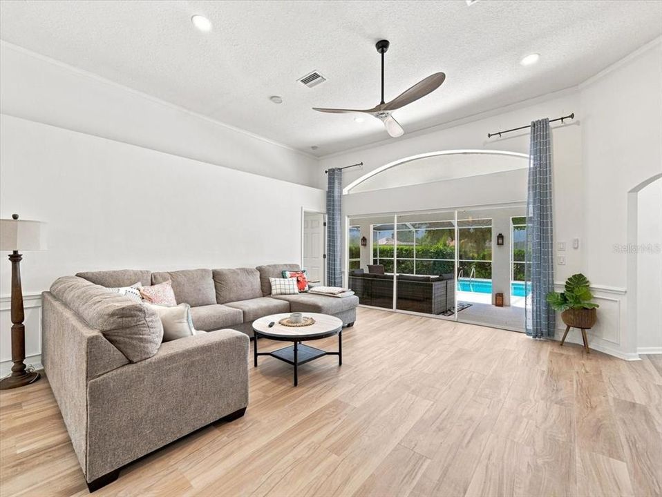 For Sale: $389,750 (3 beds, 2 baths, 2026 Square Feet)