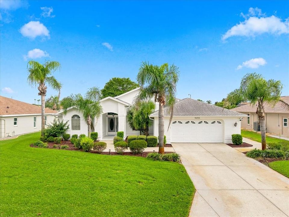 For Sale: $389,750 (3 beds, 2 baths, 2026 Square Feet)