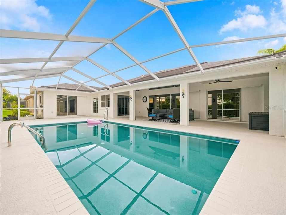 For Sale: $389,750 (3 beds, 2 baths, 2026 Square Feet)
