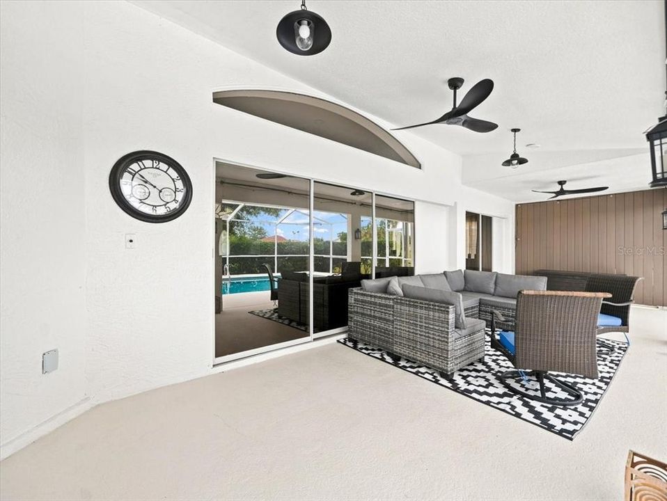For Sale: $389,750 (3 beds, 2 baths, 2026 Square Feet)