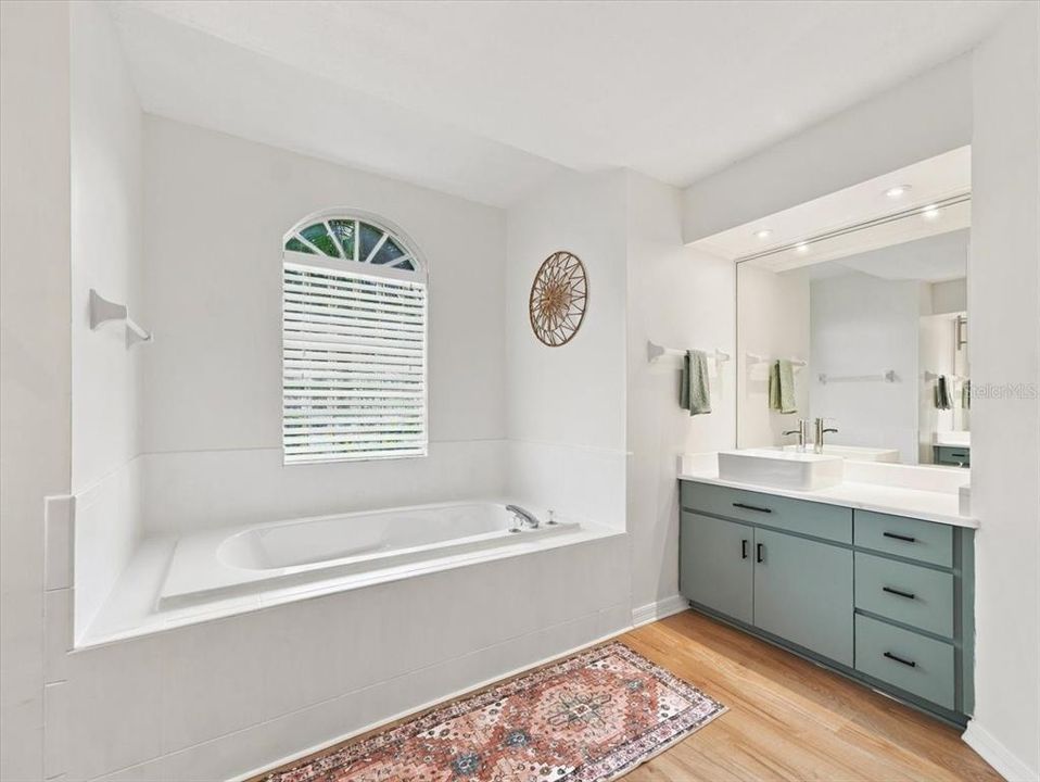 For Sale: $389,750 (3 beds, 2 baths, 2026 Square Feet)