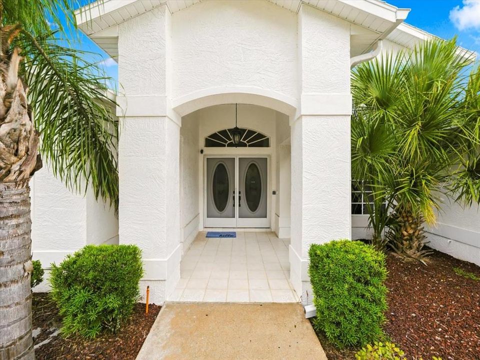For Sale: $389,750 (3 beds, 2 baths, 2026 Square Feet)