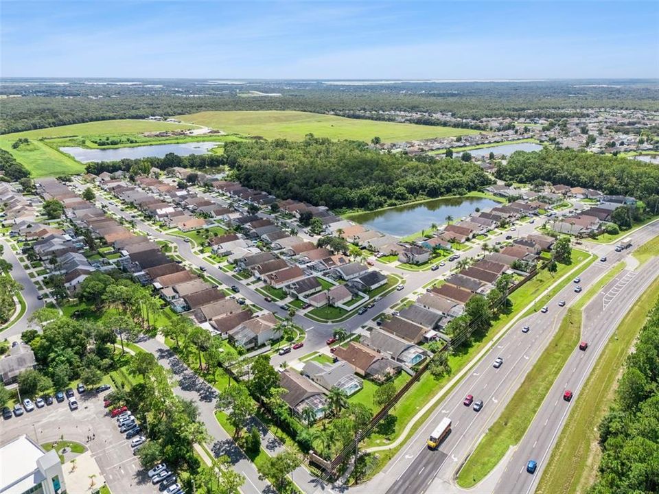 Activo con contrato: $394,900 (4 camas, 3 baños, 1622 Pies cuadrados)