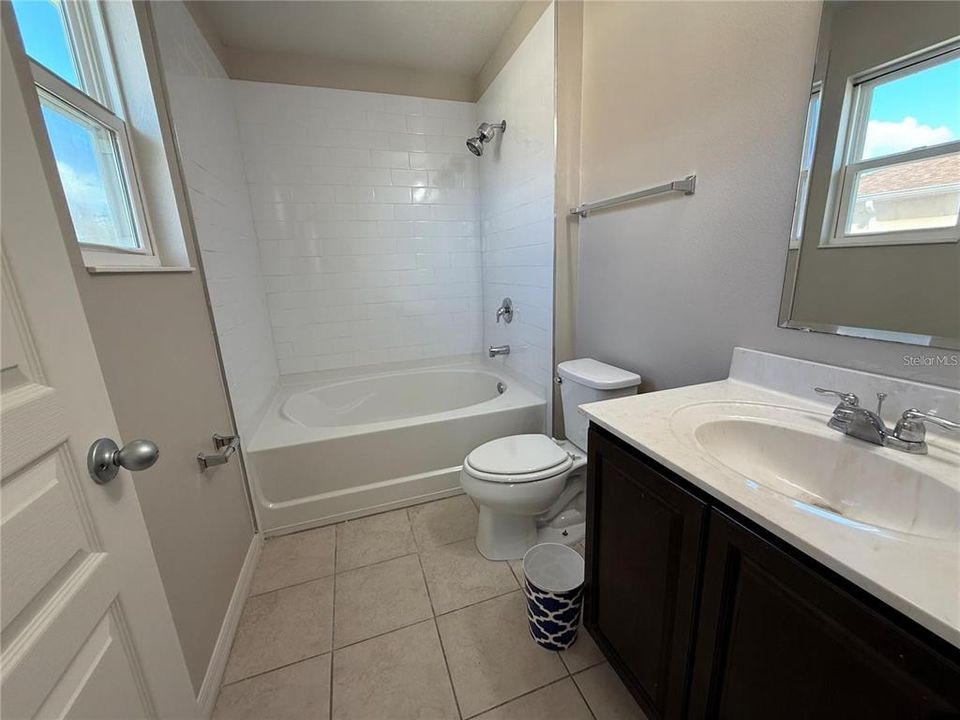 For Sale: $389,000 (4 beds, 3 baths, 1782 Square Feet)