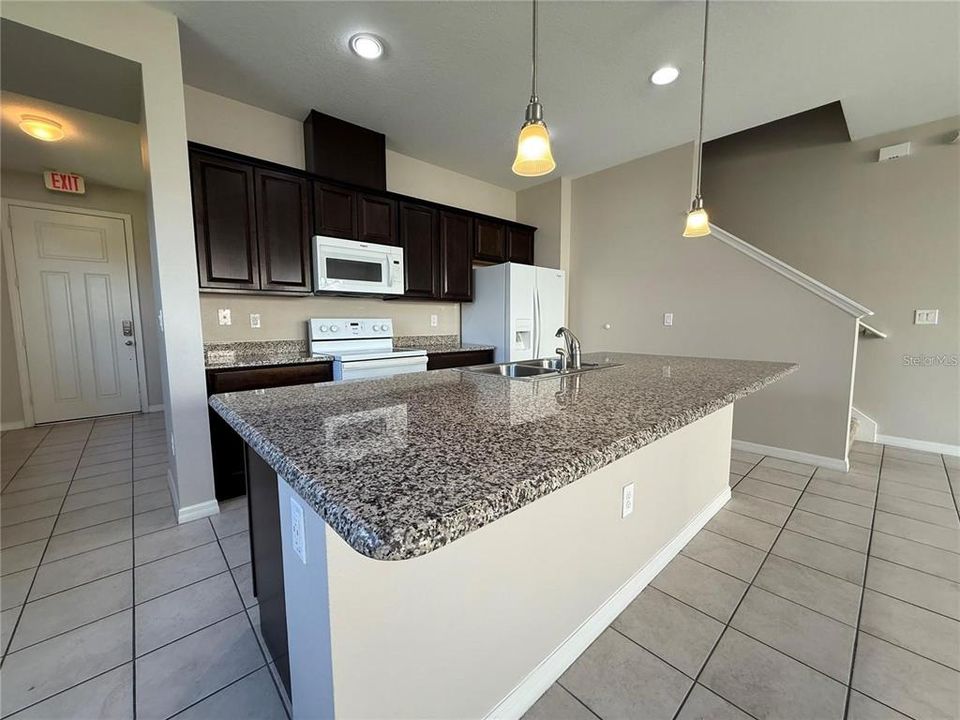 For Sale: $389,000 (4 beds, 3 baths, 1782 Square Feet)