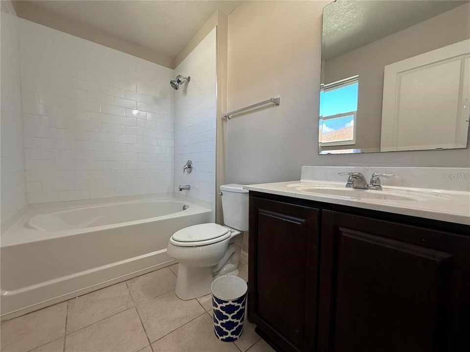 For Sale: $389,000 (4 beds, 3 baths, 1782 Square Feet)