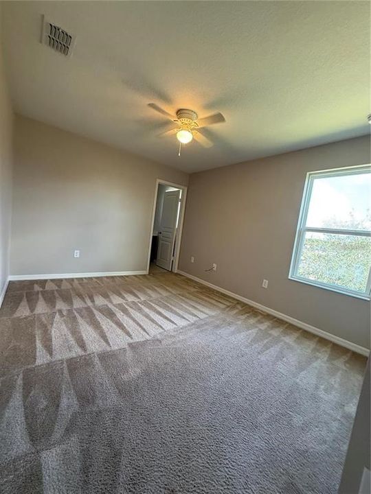 For Sale: $389,000 (4 beds, 3 baths, 1782 Square Feet)