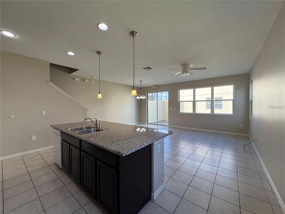 For Sale: $389,000 (4 beds, 3 baths, 1782 Square Feet)