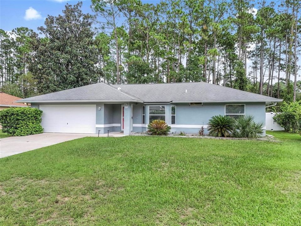 For Sale: $285,000 (3 beds, 2 baths, 1230 Square Feet)