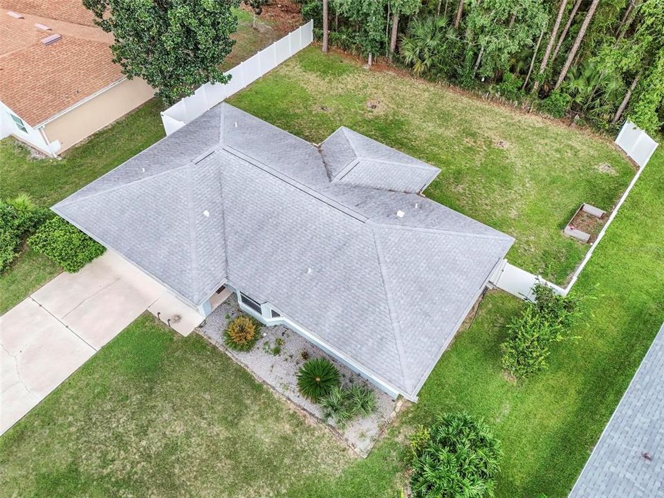 For Sale: $285,000 (3 beds, 2 baths, 1230 Square Feet)