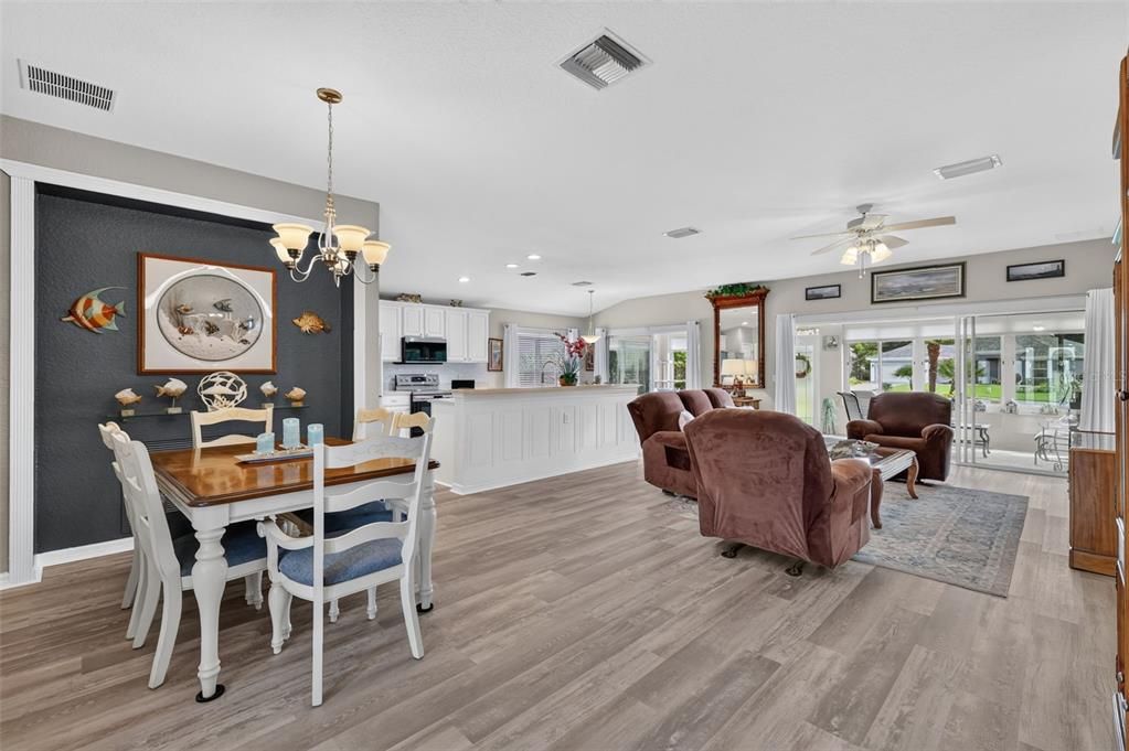 For Sale: $359,500 (3 beds, 2 baths, 1720 Square Feet)