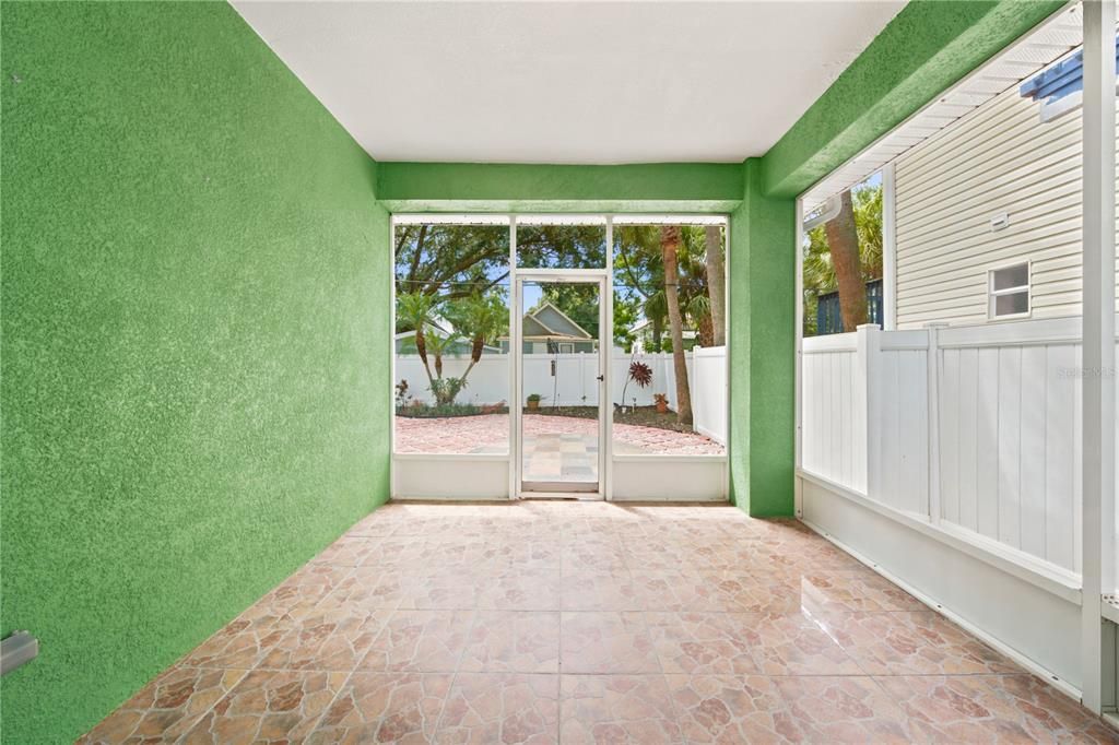 For Rent: $3,500 (3 beds, 2 baths, 1877 Square Feet)