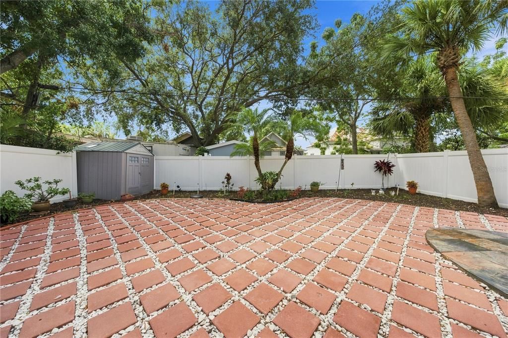 For Rent: $3,500 (3 beds, 2 baths, 1877 Square Feet)