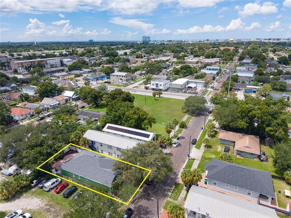 For Rent: $3,500 (3 beds, 2 baths, 1877 Square Feet)