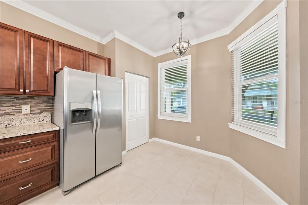 For Rent: $3,500 (3 beds, 2 baths, 1877 Square Feet)