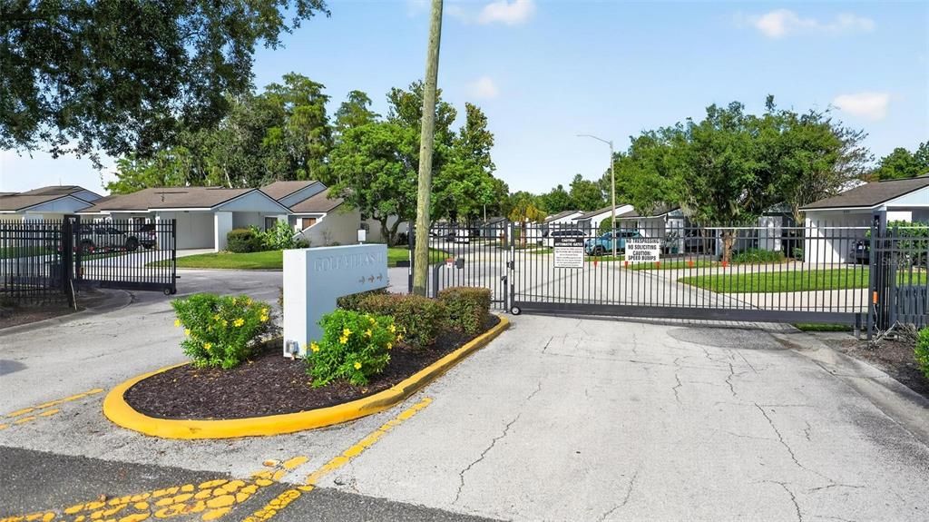 For Sale: $175,000 (2 beds, 2 baths, 1026 Square Feet)
