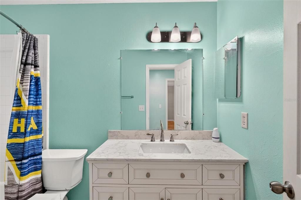 For Sale: $175,000 (2 beds, 2 baths, 1026 Square Feet)