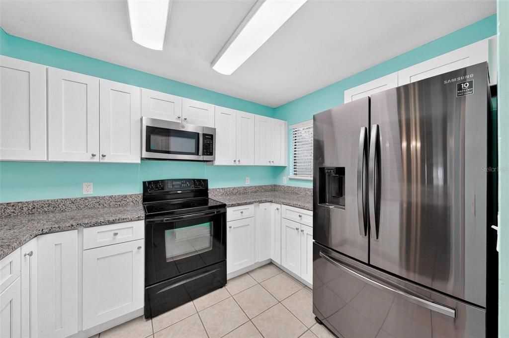 For Sale: $175,000 (2 beds, 2 baths, 1026 Square Feet)