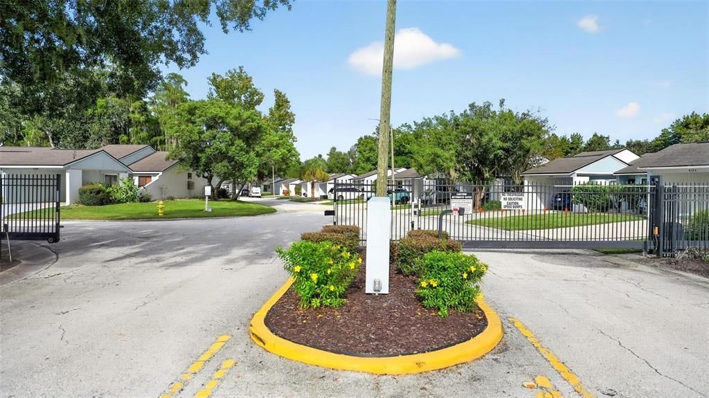 For Sale: $175,000 (2 beds, 2 baths, 1026 Square Feet)