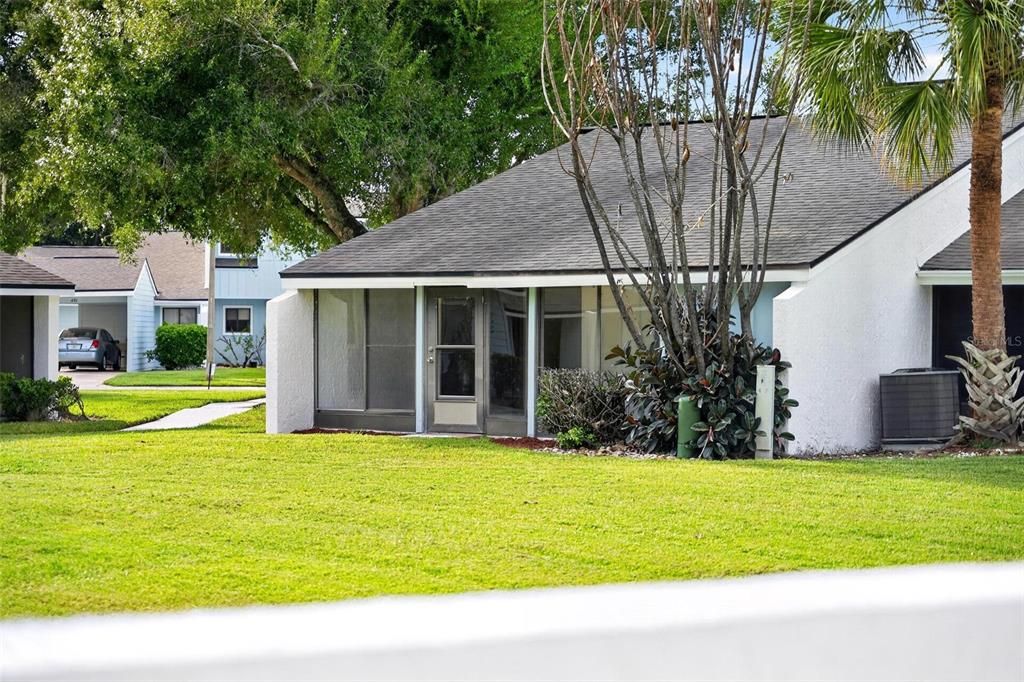 For Sale: $175,000 (2 beds, 2 baths, 1026 Square Feet)