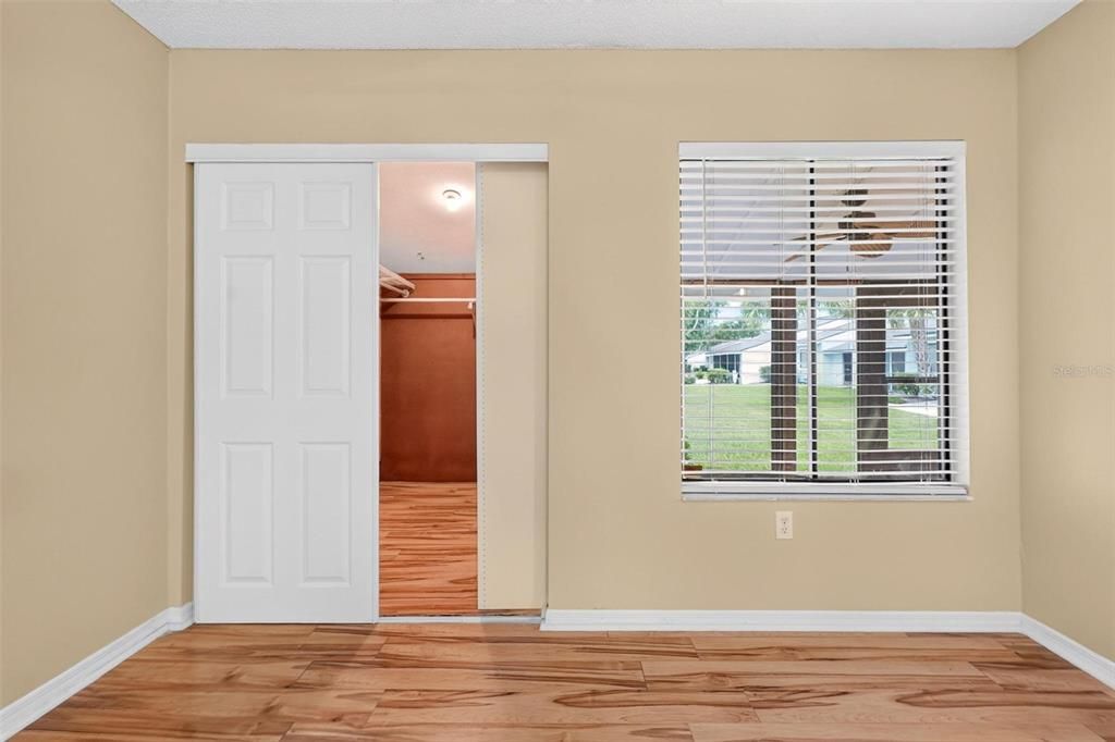 For Sale: $175,000 (2 beds, 2 baths, 1026 Square Feet)