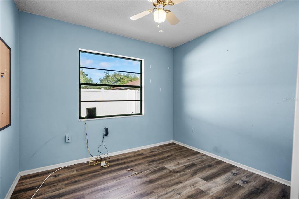 For Sale: $350,000 (3 beds, 2 baths, 1600 Square Feet)