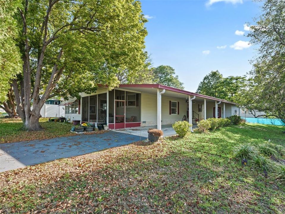 For Sale: $154,000 (2 beds, 2 baths, 1443 Square Feet)