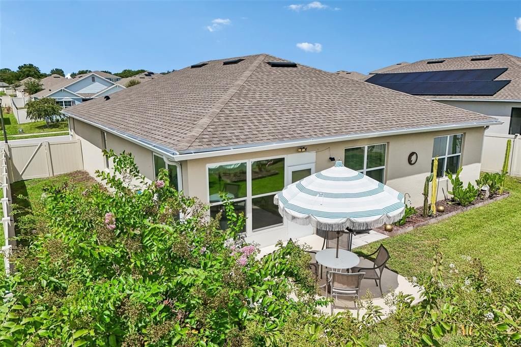 For Sale: $329,900 (3 beds, 2 baths, 1672 Square Feet)
