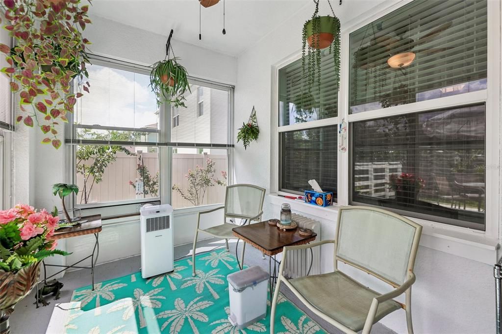 For Sale: $329,900 (3 beds, 2 baths, 1672 Square Feet)
