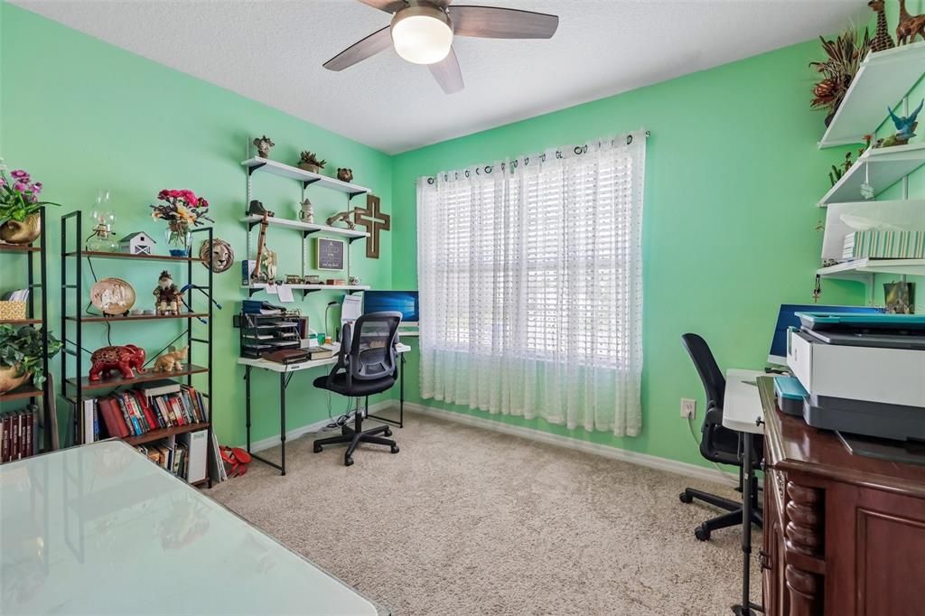 For Sale: $329,900 (3 beds, 2 baths, 1672 Square Feet)