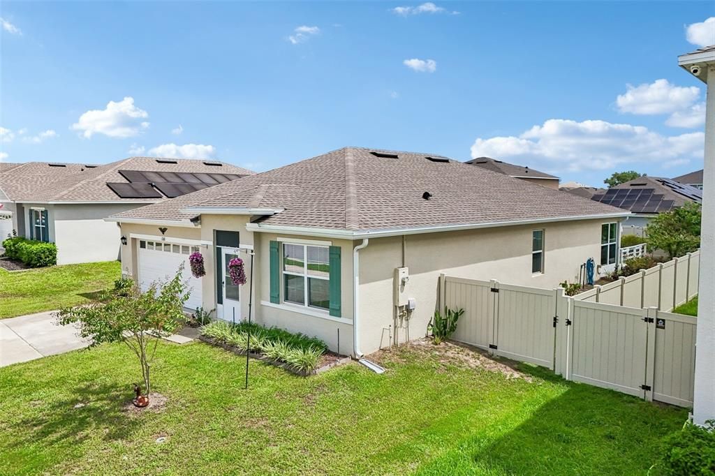 For Sale: $329,900 (3 beds, 2 baths, 1672 Square Feet)