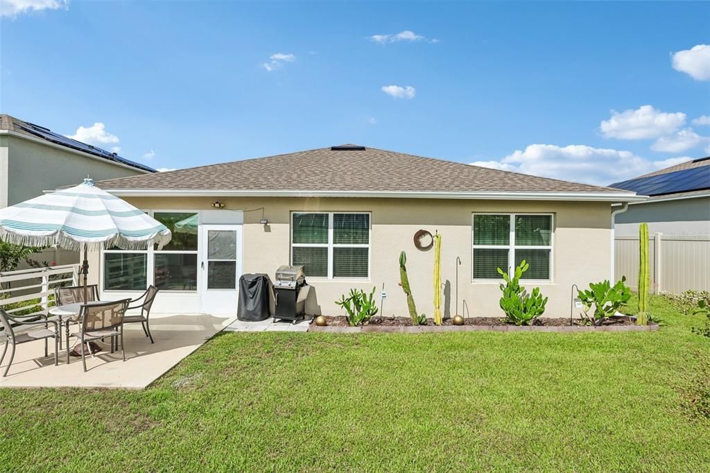 For Sale: $329,900 (3 beds, 2 baths, 1672 Square Feet)
