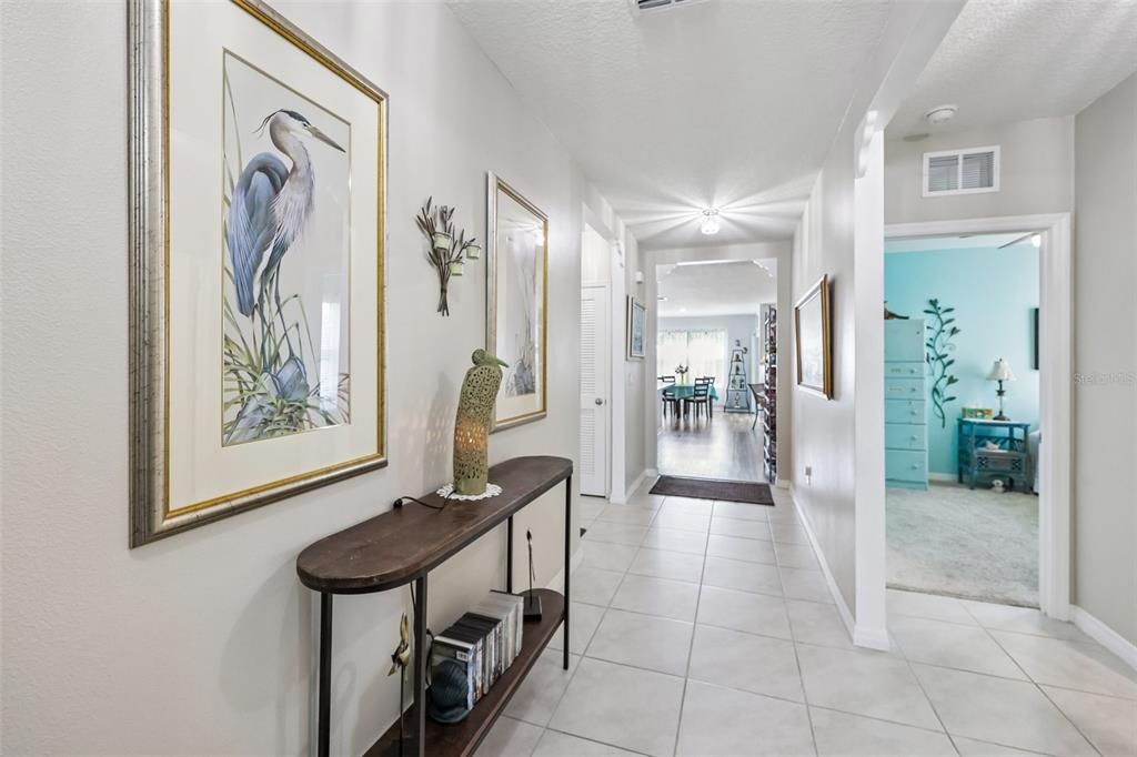 For Sale: $329,900 (3 beds, 2 baths, 1672 Square Feet)