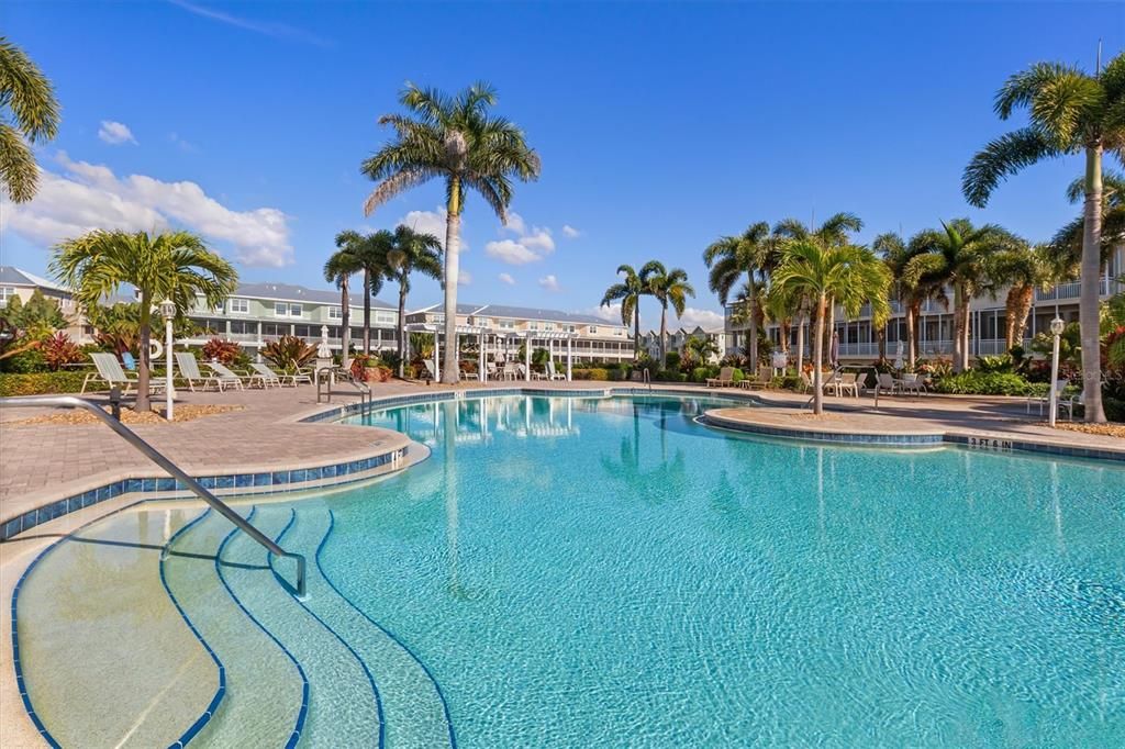 For Sale: $499,000 (3 beds, 3 baths, 2399 Square Feet)