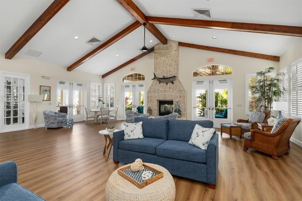 For Sale: $499,000 (3 beds, 3 baths, 2399 Square Feet)