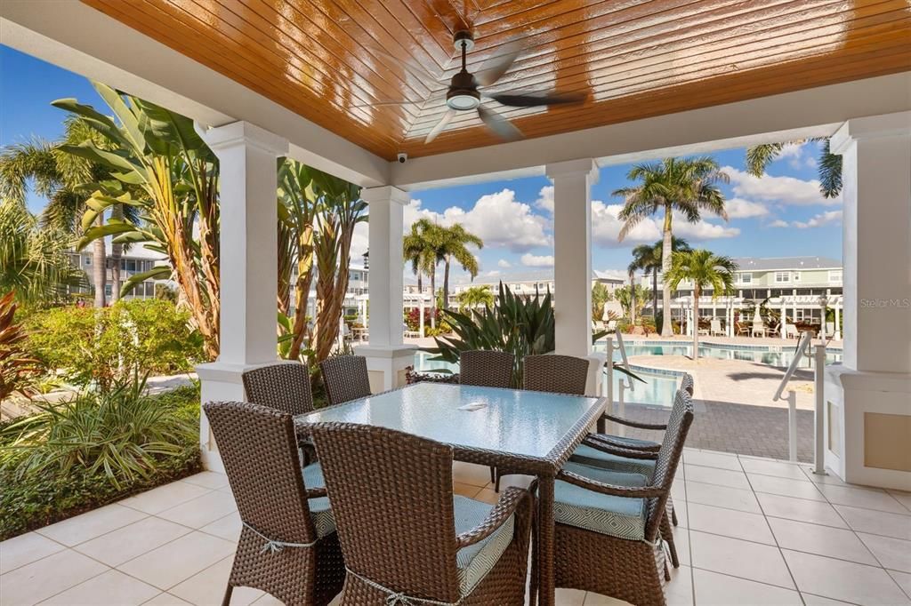 For Sale: $499,000 (3 beds, 3 baths, 2399 Square Feet)