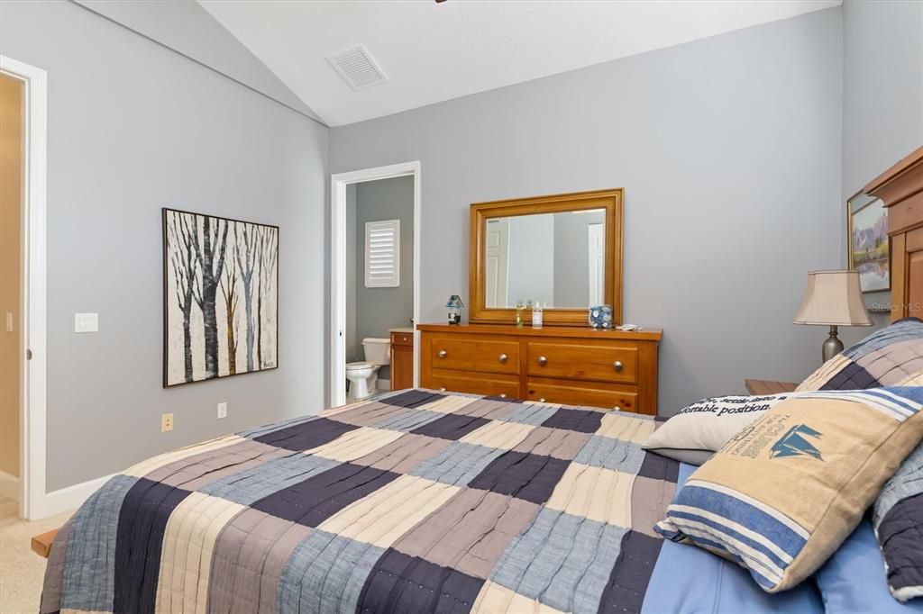 For Sale: $499,000 (3 beds, 3 baths, 2399 Square Feet)