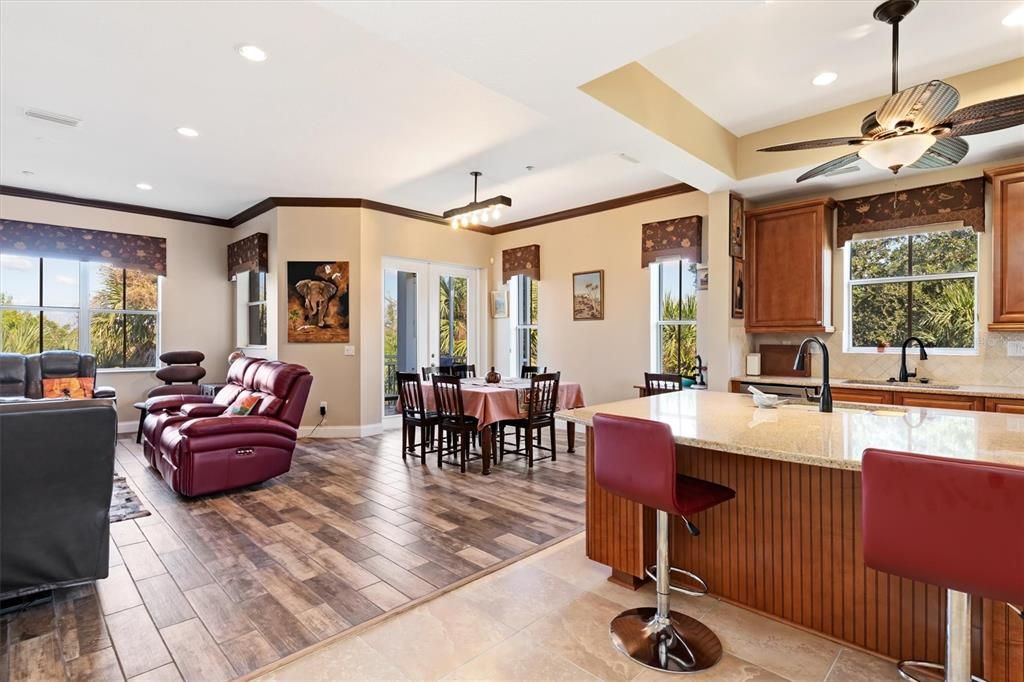 For Sale: $499,000 (3 beds, 3 baths, 2399 Square Feet)