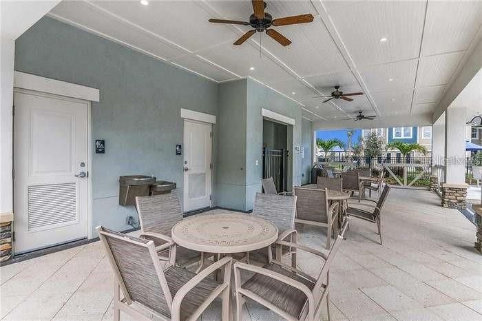 For Sale: $489,000 (4 beds, 3 baths, 2618 Square Feet)