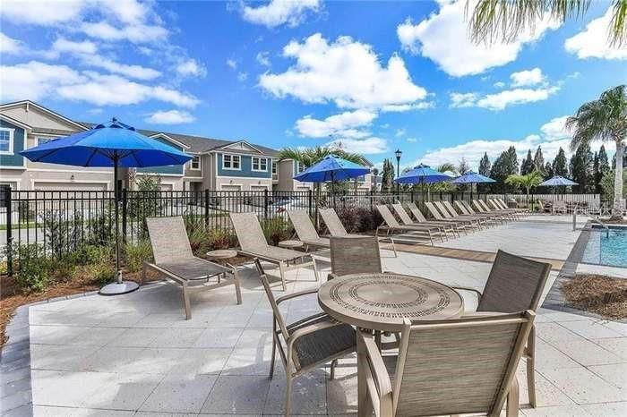 For Sale: $489,000 (4 beds, 3 baths, 2618 Square Feet)